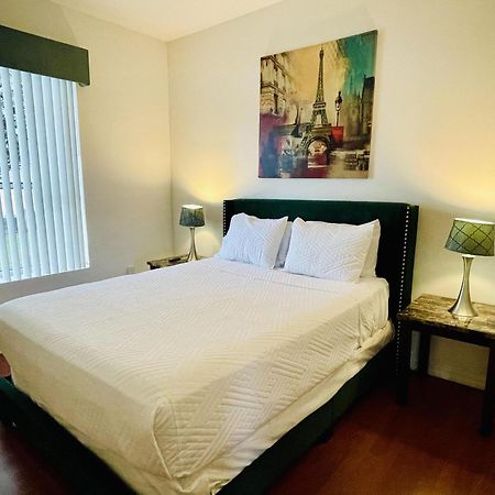Huge Screened Patio That Overlooks Lake Buck, Near Famous Attractions!! Orlando Ngoại thất bức ảnh