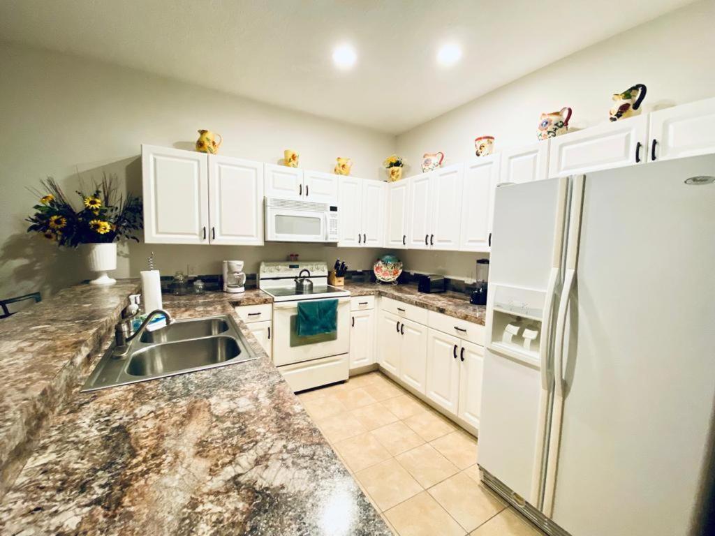 Huge Screened Patio That Overlooks Lake Buck, Near Famous Attractions!! Orlando Ngoại thất bức ảnh